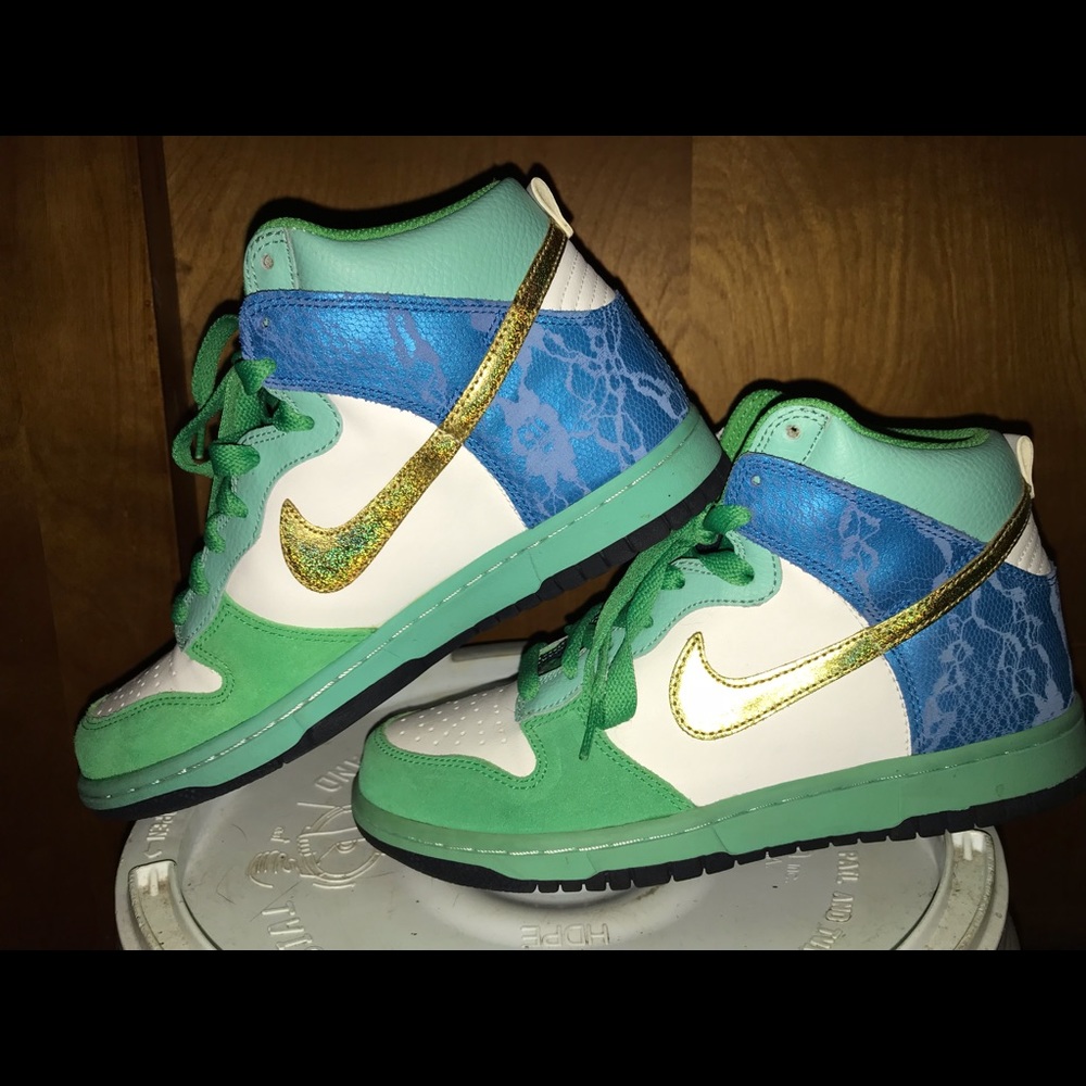 Green blue and yellow Hi-top Nike - Picture 3 of 8